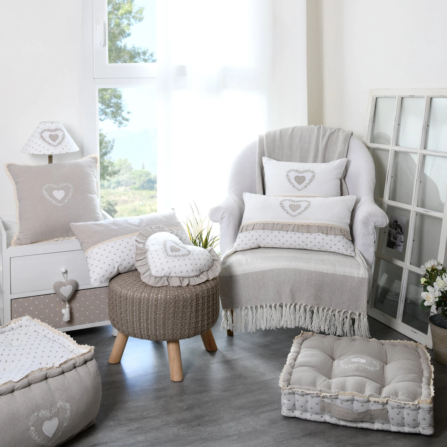 Coussin bas de porte Berenice Taupe clair Coussin Bas De Porte Berenice Taupe Clair -Eminza berenice coussin porte 90x10 naturel 110591 1639057344