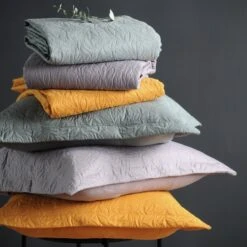 Couvre-lit Et Taies D'oreiller (260 X 240 Cm) Cassandre Blanc -Eminza cassandre boutis 260x240 2taie polyester 100 blanc 103607 1625839144