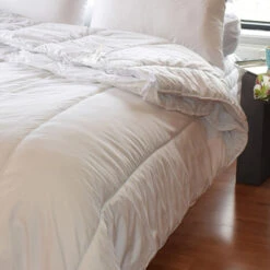 Couette (140 Cm) 4 Saisons Blanche