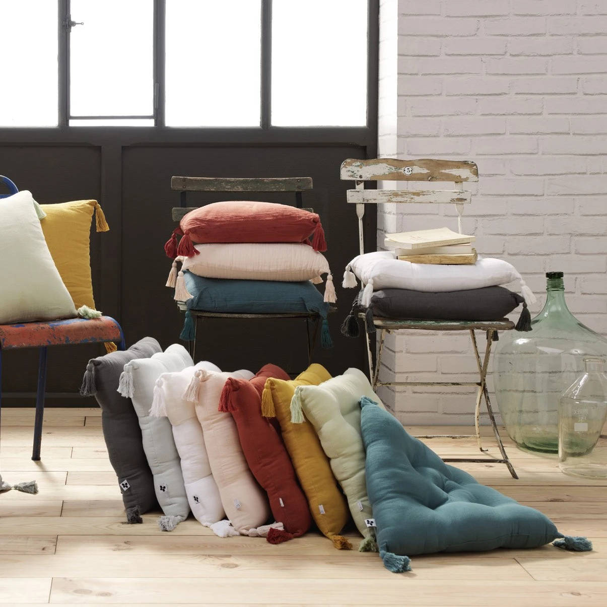 Coussin de chaise (40 cm) Gaïa Gris granit Coussin De Chaise (40 Cm) Gaïa Gris Granit -Eminza coussin de chaise 40 cm ga a gris granit 91441 1644311183