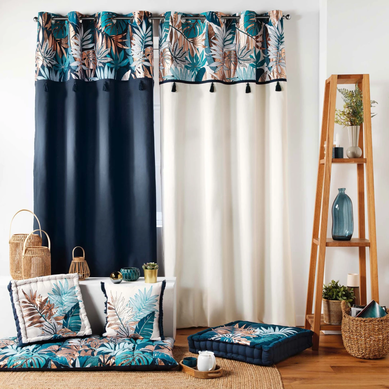 Coussin de sol (45 cm) Alianor Blanc Coussin De Sol (45 Cm) Alianor Blanc -Eminza coussin de sol 45 x 45 x 10 cm coton imprime metallise alianor naturel 106280 1627043986