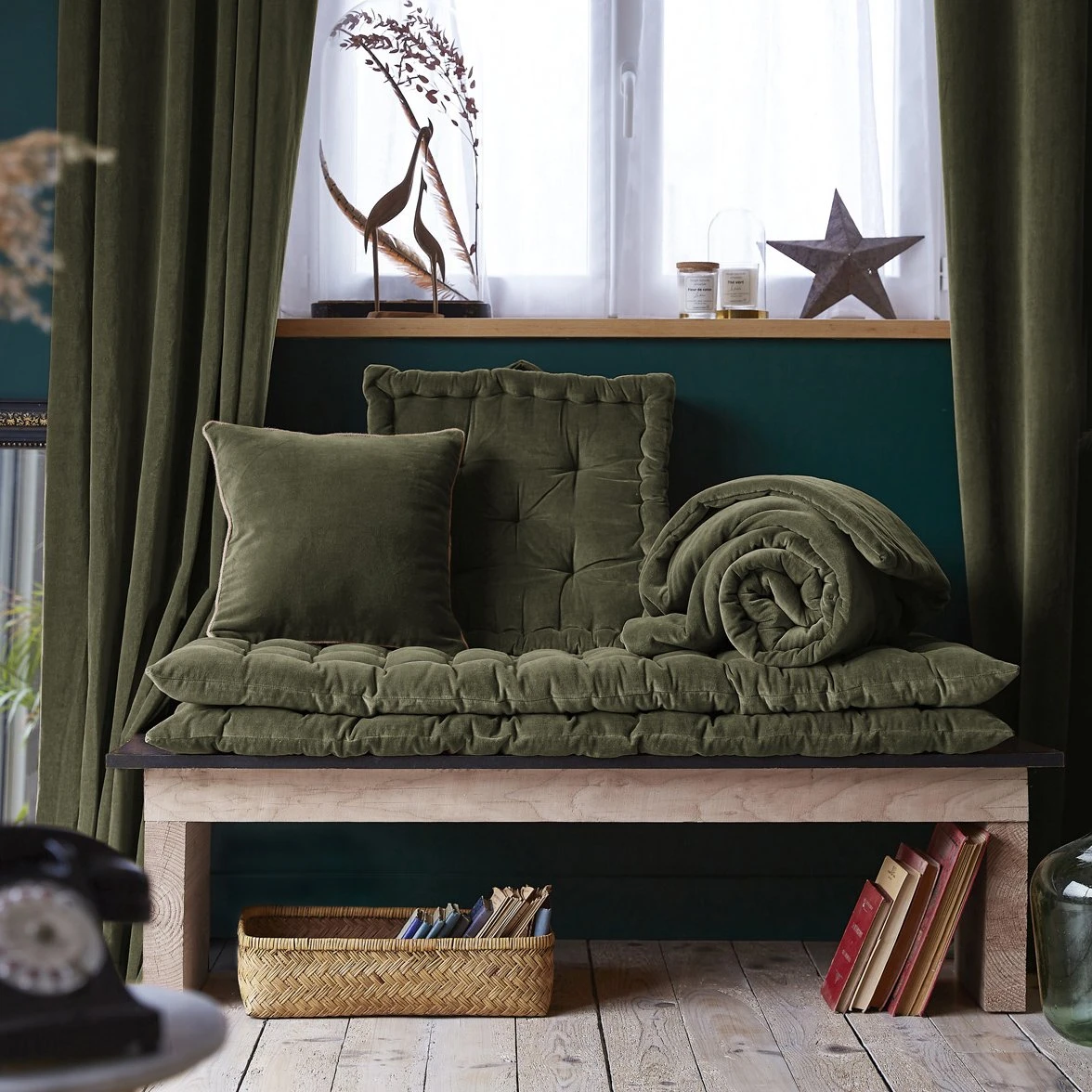 Coussin de sol velours de coton (50 cm) César Vert thym Coussin De Sol Velours De Coton (50 Cm) César Vert Thym -Eminza coussin de sol 50 x 50 x 10 cm velours de coton csar thym 121957 1665664946