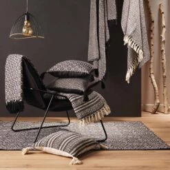 Coussin Carré Coton (40 Cm) Junon Noir -Eminza coussin dehous compr pompons 40 x 40 cm coton tisse junon 130426 1690286317