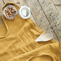Tablier Avec Poches Gaze De Coton Gaïa Jaune Safran 2 Tablier Avec Poches Gaze De Coton Gaïa Jaune Safran -Eminza gaia tablierserveur 03 safran
