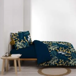 Housse De Couette Et Deux Taies Coton (260 Cm) Nelida Bleue 2 Housse De Couette Et Deux Taies Coton (260 Cm) Nelida Bleue -Eminza housse de couette et deux taies coton 260 cm nelida bleue 130604 1693488610