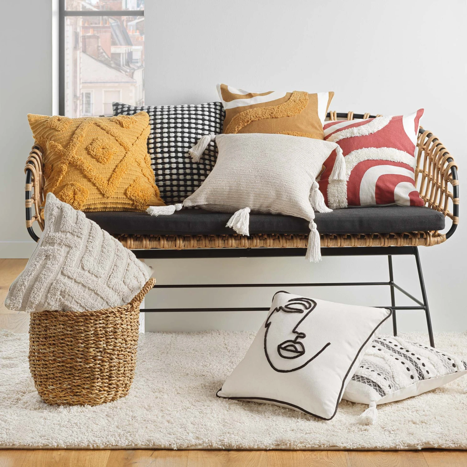 Housse de coussin carrée coton (40 cm) Greta Noire Housse De Coussin Carrée Coton (40 Cm) Greta Noire -Eminza housse de coussin encart 40 x 40 cm coton fils chenille greta noir 130396 1690294741