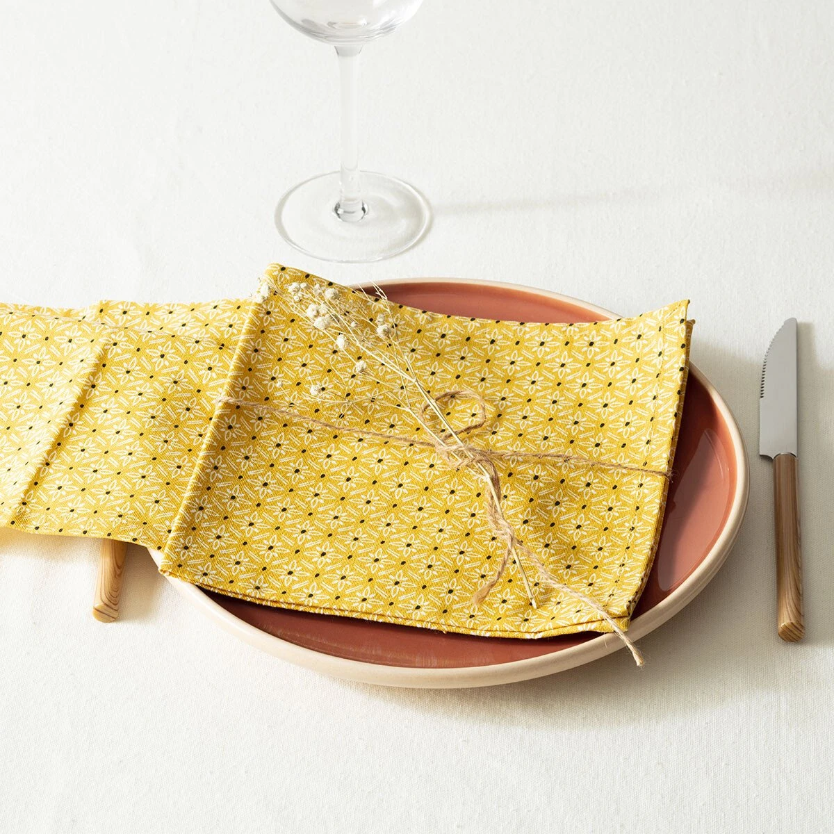 Lot de 4 serviettes coton Paty Jaune ocre Lot De 4 Serviettes Coton Paty Jaune Ocre -Eminza lot de 4 serviettes coton paty jaune ocre 111518 1644495873