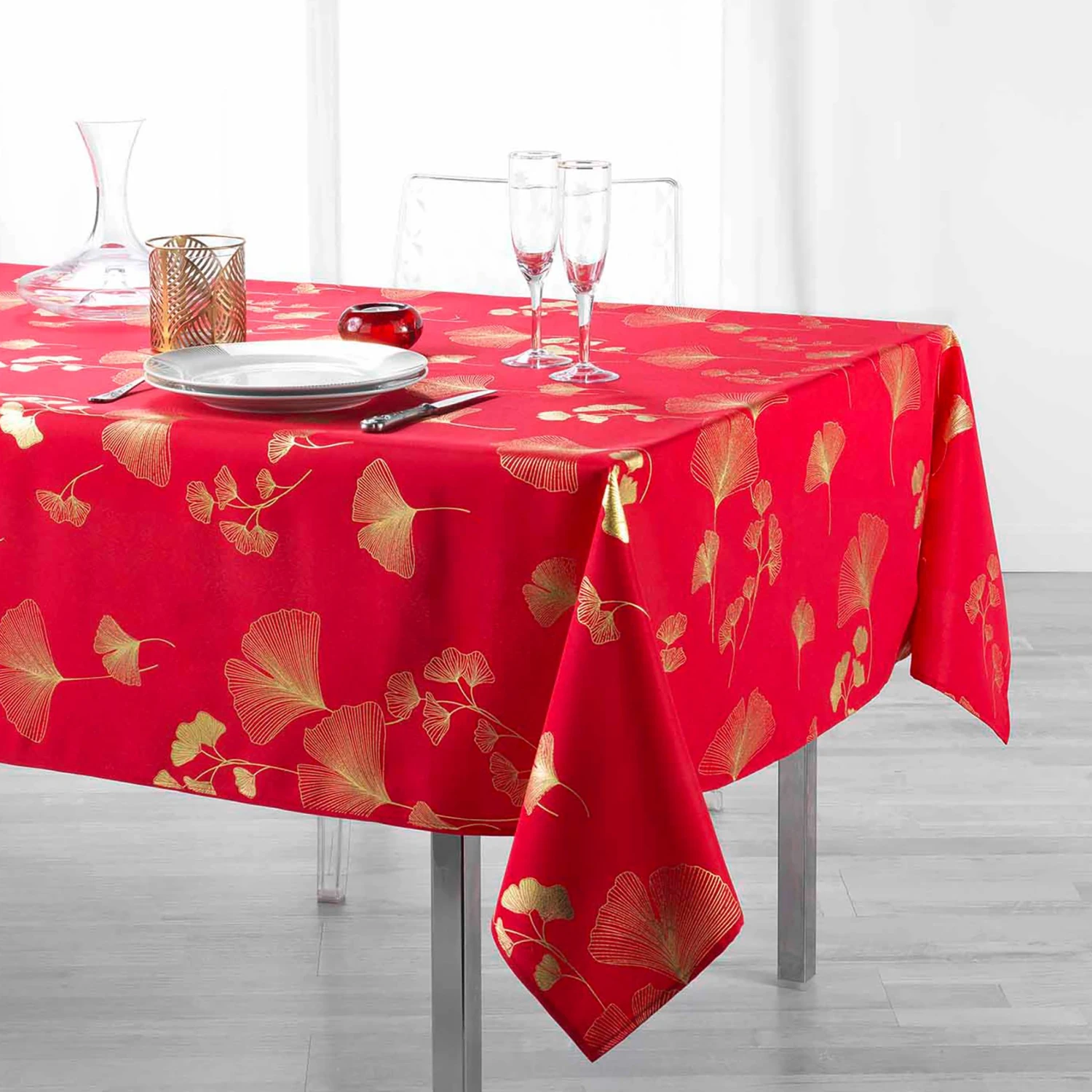 Nappe rectangulaire (L240 cm) Bloomy Rouge Nappe Rectangulaire (L240 Cm) Bloomy Rouge -Eminza nappe rectangle 150 x 240 cm polyester imprime metallise bloomy rouge or 118867 1656675436