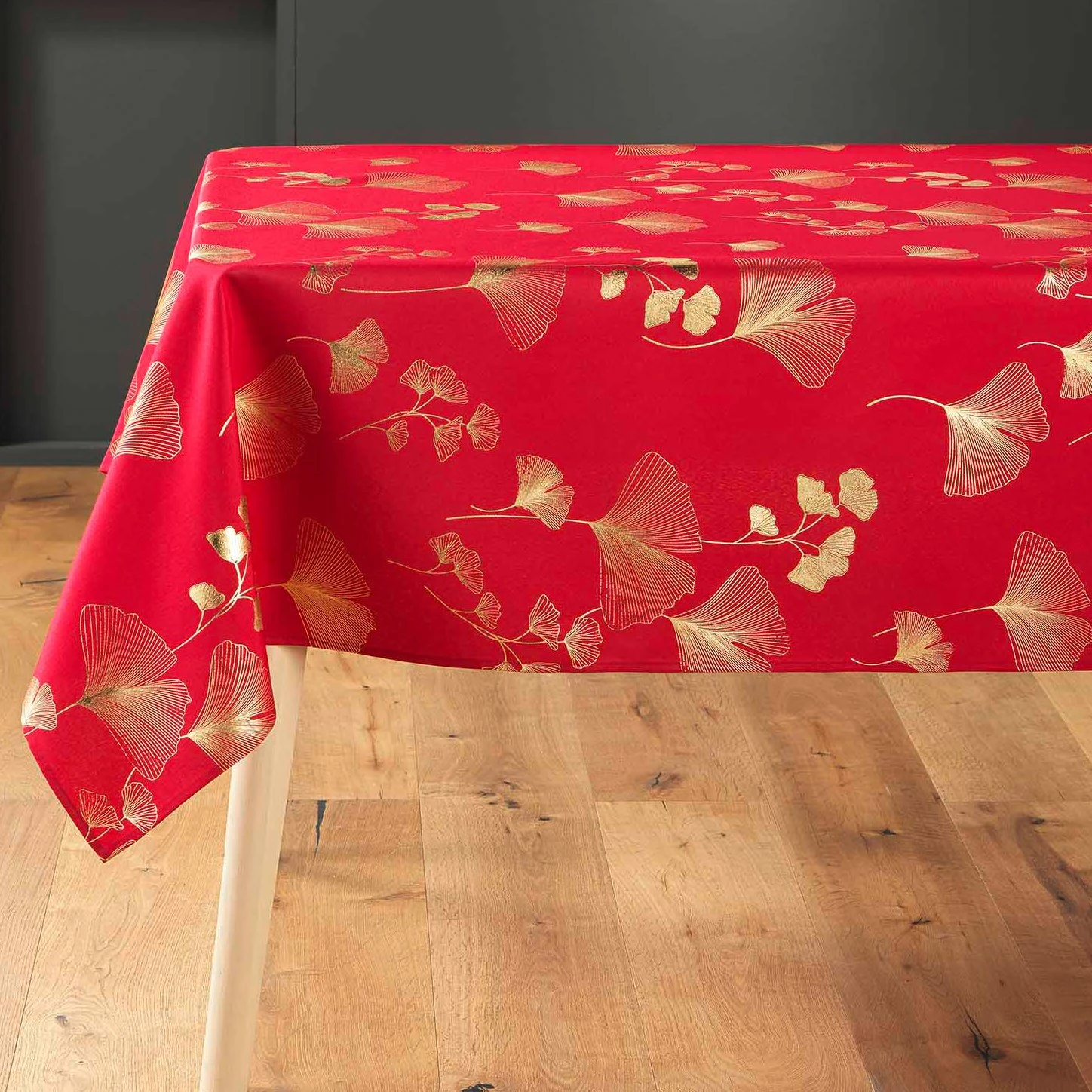 Nappe rectangulaire (L300 cm) Bloomy Rouge Nappe Rectangulaire (L300 Cm) Bloomy Rouge -Eminza nappe rectangle 150 x 300 cm polyester imprime metallise bloomy rouge or 131329 1695302735