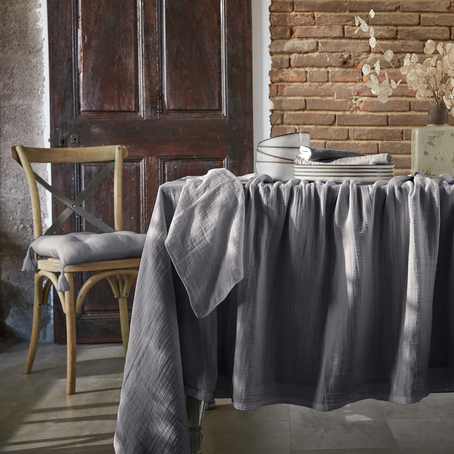 Nappe rectangulaire gaze de coton (L250 cm) Gaïa Gris granit Nappe Rectangulaire Gaze De Coton (L250 Cm) Gaïa Gris Granit -Eminza nappe rectangulaire gaze de coton l250 cm ga a gris granit 121993 1695120717