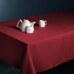 Nappe Rectangulaire Anti Tache (L300 Cm) Lina Rouge Bordeaux