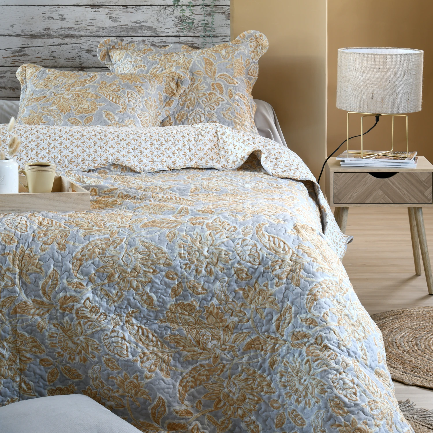 Couvre-lit et taies d'oreiller (260 x 240 cm) Nerya Jaune moutarde Couvre-lit Et Taies D'oreiller (260 X 240 Cm) Nerya Jaune Moutarde -Eminza p5d208001 2