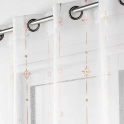 Voilage (140 X 240 Cm) Ariane Rose 2 Voilage (140 X 240 Cm) Ariane Rose -Eminza panneau a oeillets 140 x 240 cm voile sable imprime metallise ariane or rose 130487 1690365644
