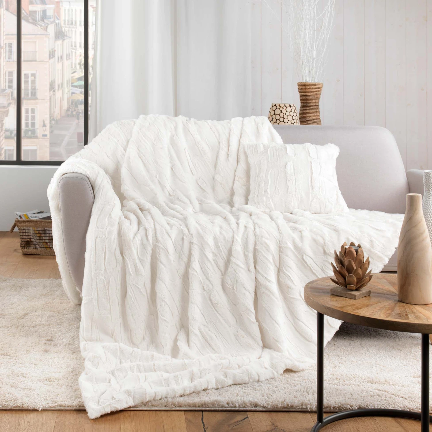 Plaid fausse fourrure (150 cm) Foxy Ecru Plaid Fausse Fourrure (150 Cm) Foxy Ecru -Eminza plaid 125 x 150 cm imitation fourrure sherpa foxy naturel 130566 1689585014