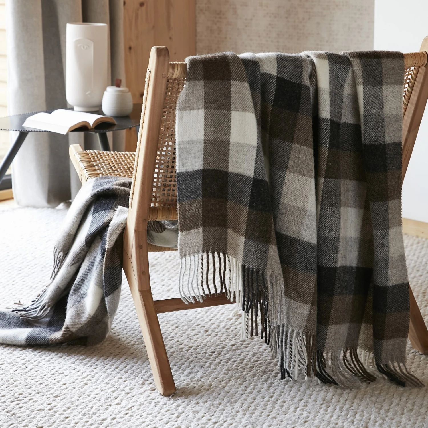 Plaid laine (200 cm) Marcel Gris Plaid Laine (200 Cm) Marcel Gris -Eminza plaid franges 140 x 200 cm laine marcel 131464 1695197855