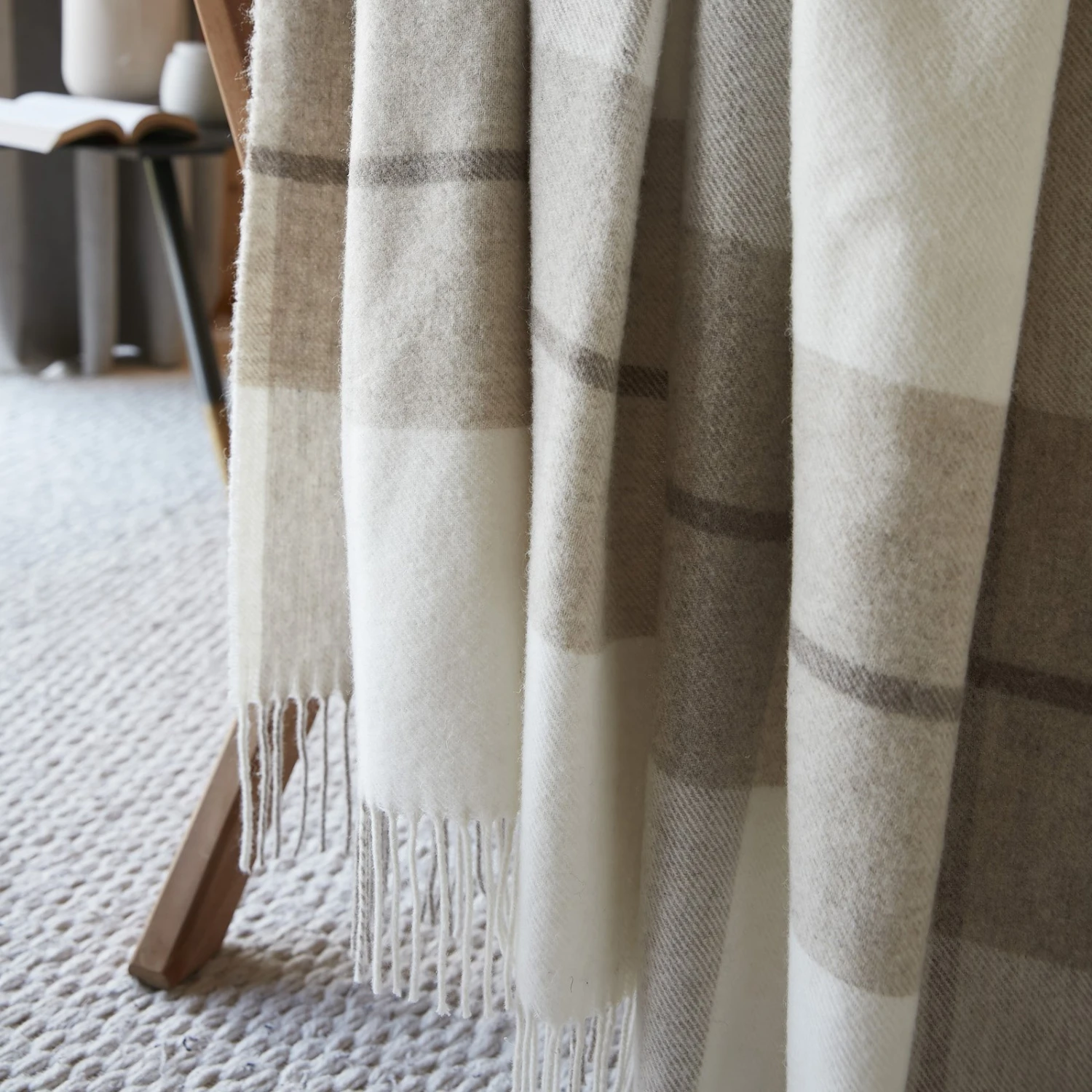 Plaid laine (200 cm) Marius Beige Plaid Laine (200 Cm) Marius Beige -Eminza plaid franges 140 x 200 cm laine marius 131465 1695197140