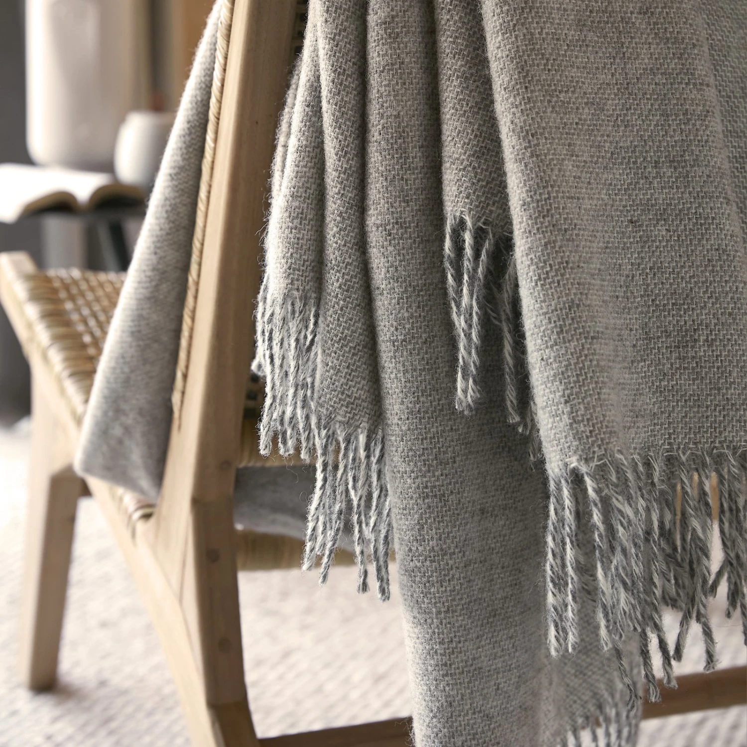 Plaid laine (200 cm) Martin Gris Plaid Laine (200 Cm) Martin Gris -Eminza plaid franges 140 x 200 cm laine martin 131466 1695196105