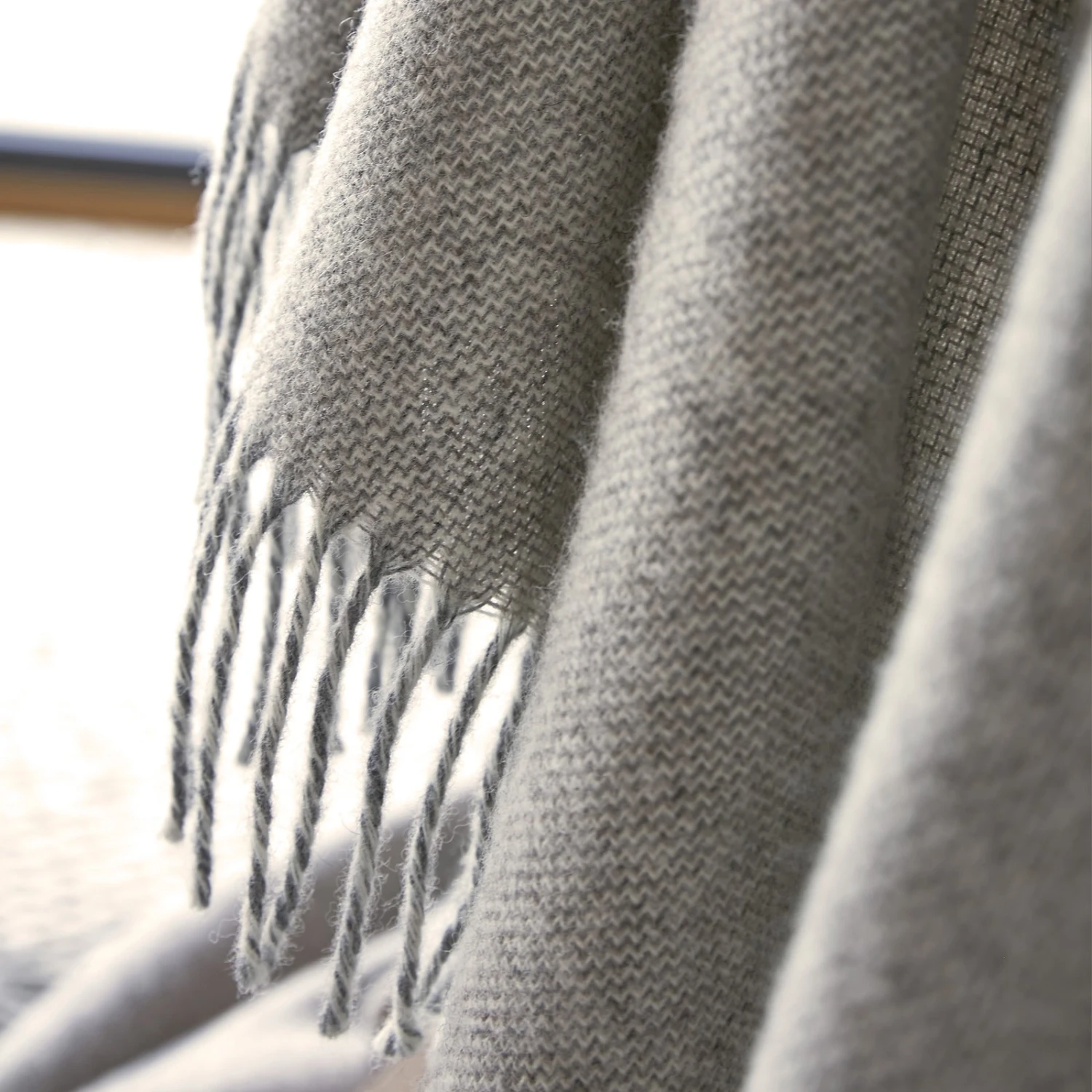 Plaid laine (200 cm) Martin Gris Plaid Laine (200 Cm) Martin Gris -Eminza plaid franges 140 x 200 cm laine martin 131466 1695196124