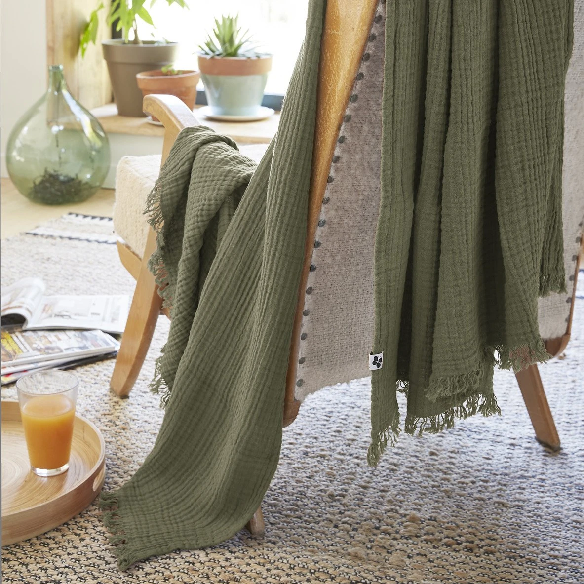 Plaid gaze de coton (220 cm) Gaïa Vert romarin Plaid Gaze De Coton (220 Cm) Gaïa Vert Romarin -Eminza plaid franges 180 x 220 cm ga a romarin 112823 1655796912