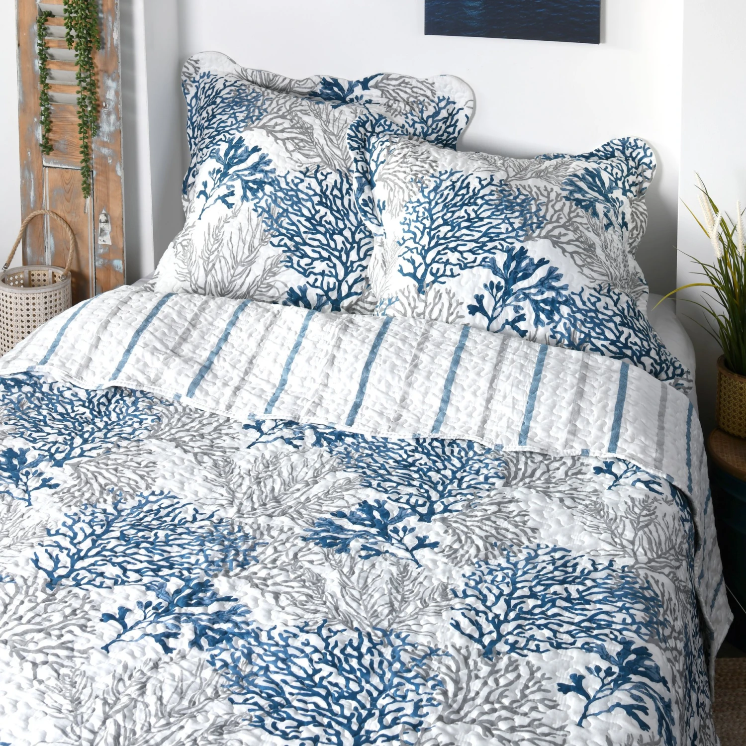 Couvre-lit et taies d'oreiller (260 x 240 cm) Quiberon Gris Couvre-lit Et Taies D'oreiller (260 X 240 Cm) Quiberon Gris -Eminza quiberon boutis 260x240 2taies gris 111407 1639485214