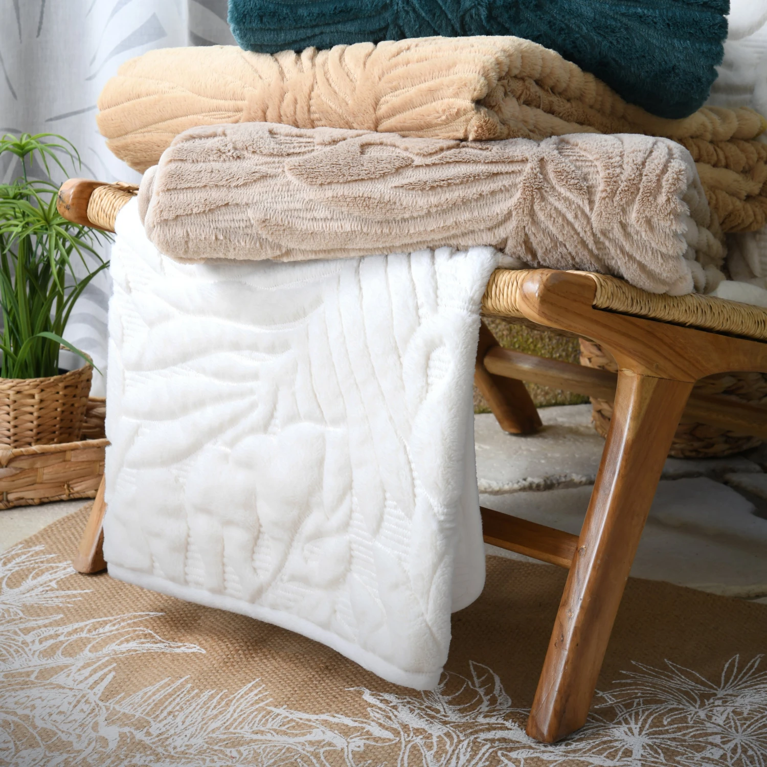 Couvre-lit (180 x 210 cm) Quito Ecru Couvre-lit (180 X 210 Cm) Quito Ecru -Eminza quito dessus de lit 180x210 ecru 129651 1687769054