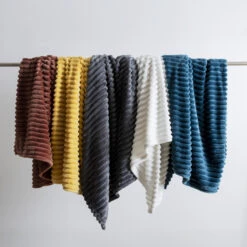 Plaid Doux (150 Cm) Dune Gris Anthracite -Eminza r dune colorama