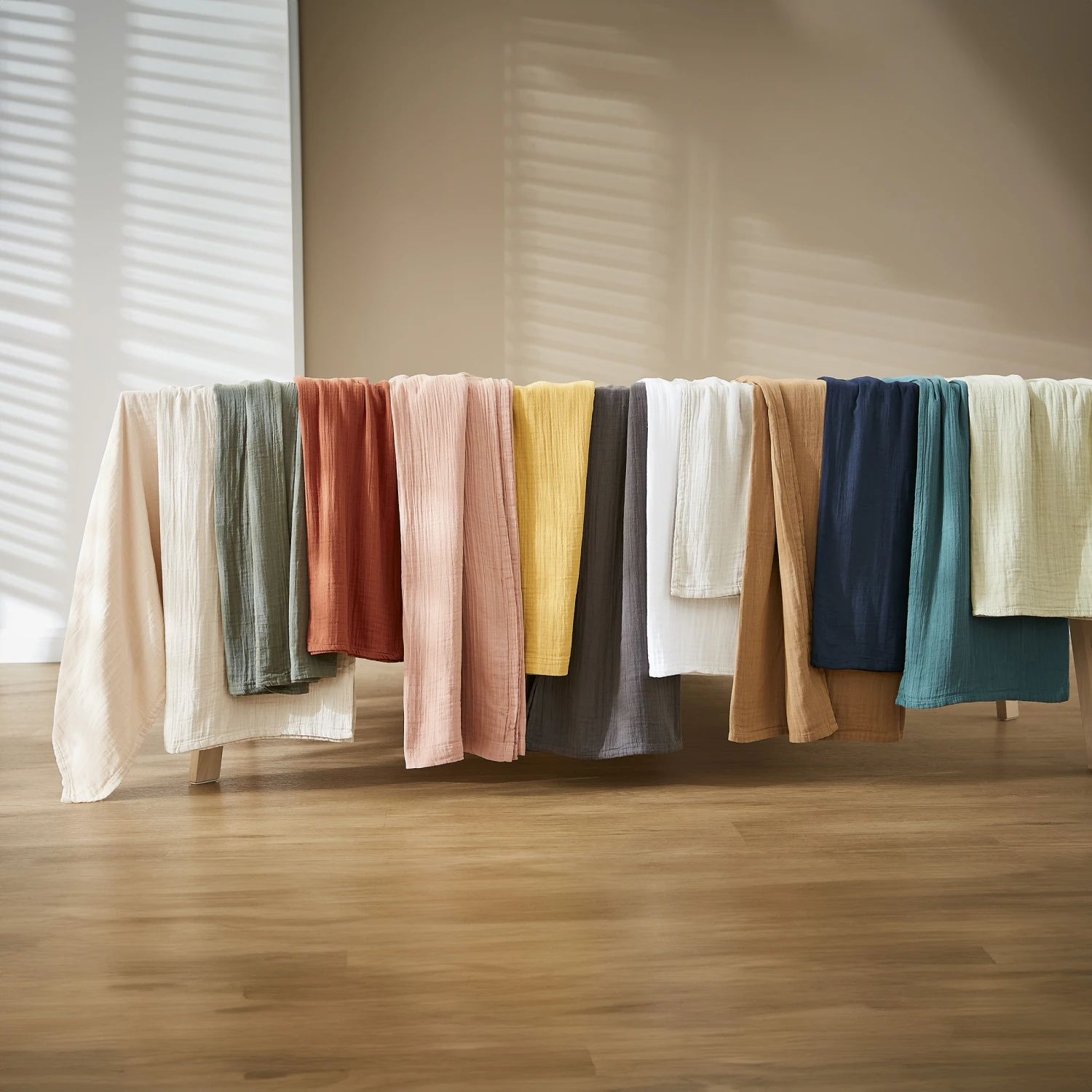 Nappe rectangulaire gaze de coton (L250 cm) Gaïa Rose pêche Nappe Rectangulaire Gaze De Coton (L250 Cm) Gaïa Rose Pêche -Eminza r gaia nappe colorama 1