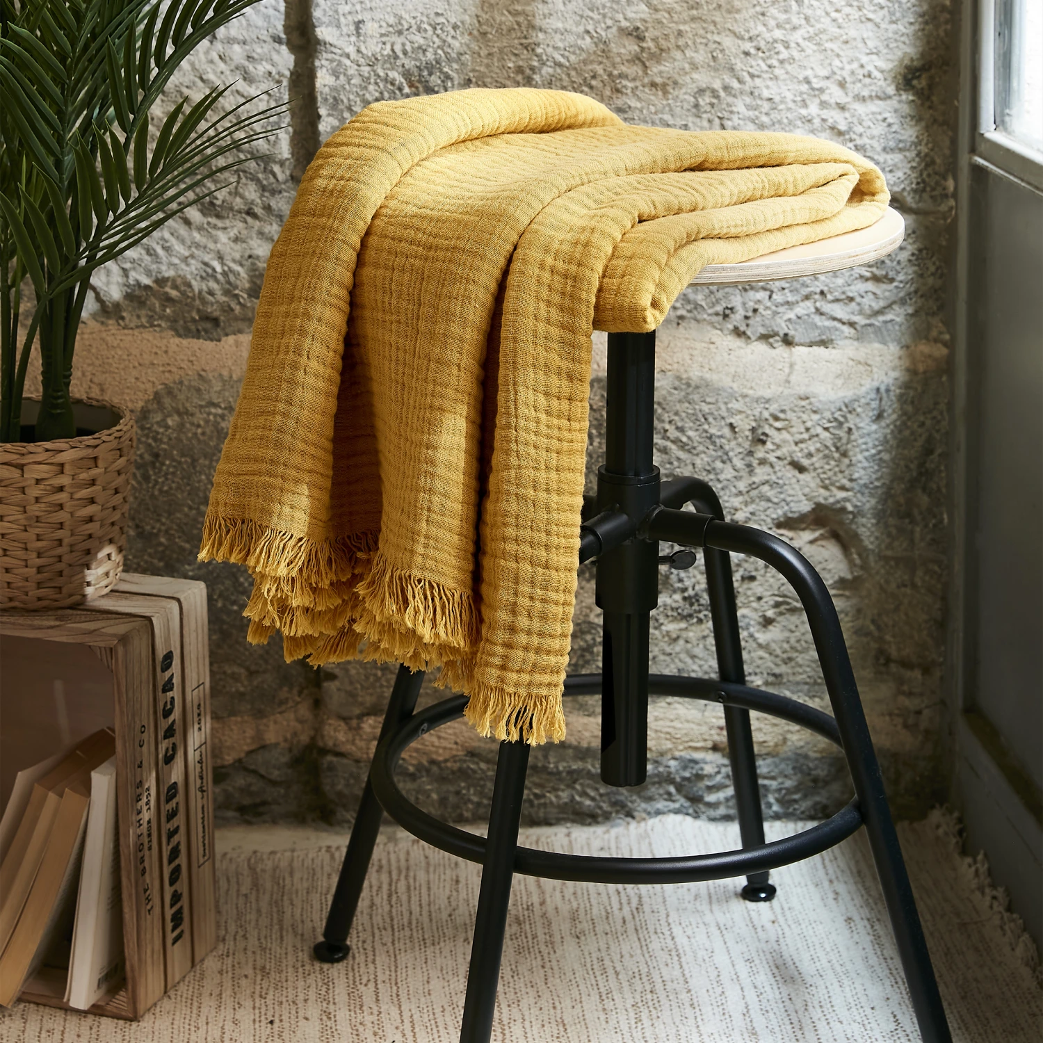 Plaid gaze de coton (160 cm) Gaïa Jaune safran Plaid Gaze De Coton (160 Cm) Gaïa Jaune Safran -Eminza r gaia plaid terracotta