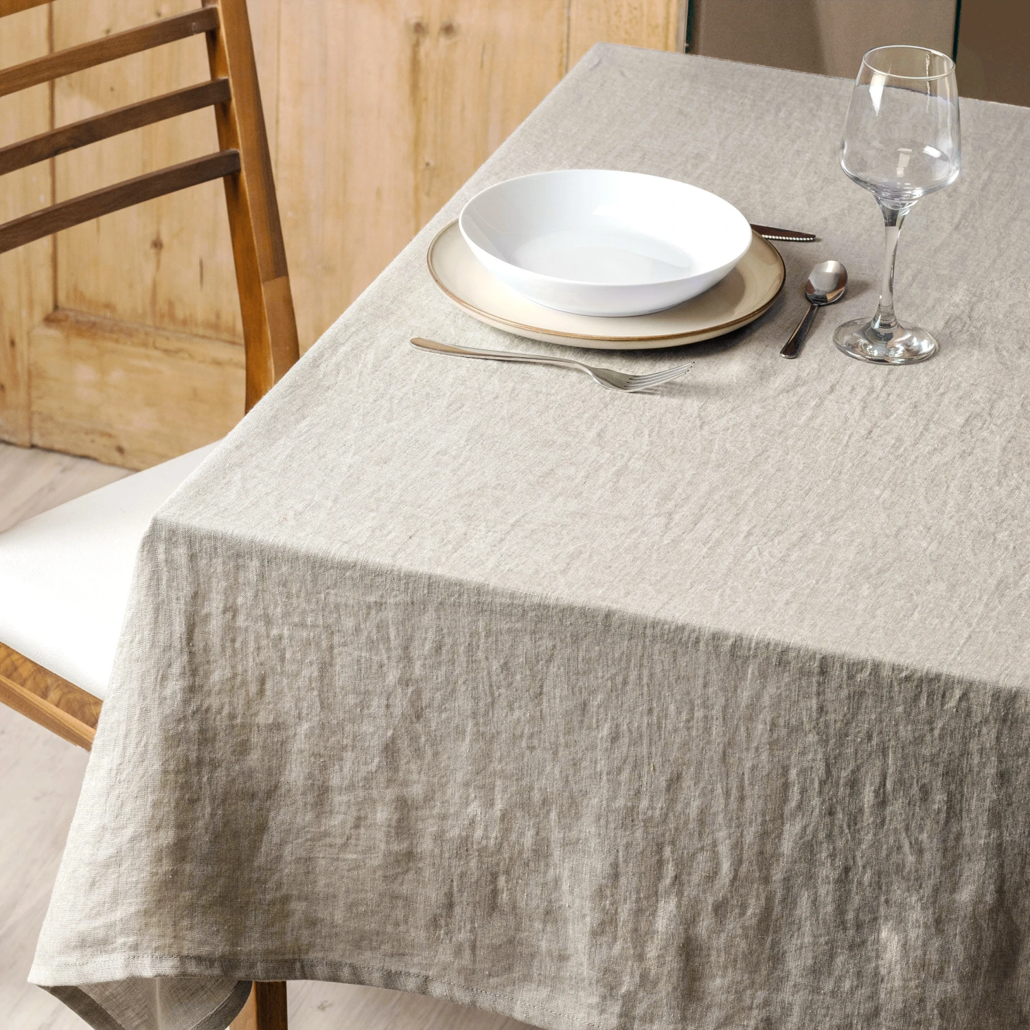Nappe rectangulaire lin lavé (L350 cm) Louise Beige Nappe Rectangulaire Lin Lavé (L350 Cm) Louise Beige -Eminza r louise nappe beige