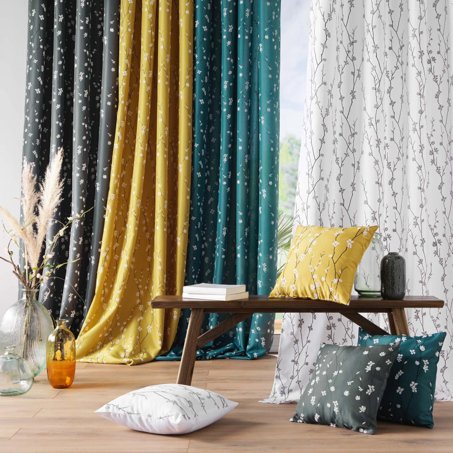 Rideau (140 x 260 cm) Sakura Blanc Rideau (140 X 260 Cm) Sakura Blanc -Eminza rideau a oeillets 140 x 260 cm polyester imprime applique sakura blanc 130528 1689599942