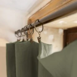 Rideau Gaze De Coton Ajustable (140 X Max 300 Cm) Gaïa Vert Romarin 2 Rideau Gaze De Coton Ajustable (140 X Max 300 Cm) Gaïa Vert Romarin -Eminza rideau ajustable 8 anneaux pince gaze de coton 140 x 300 cm romarin green ga a 109364 1631603681