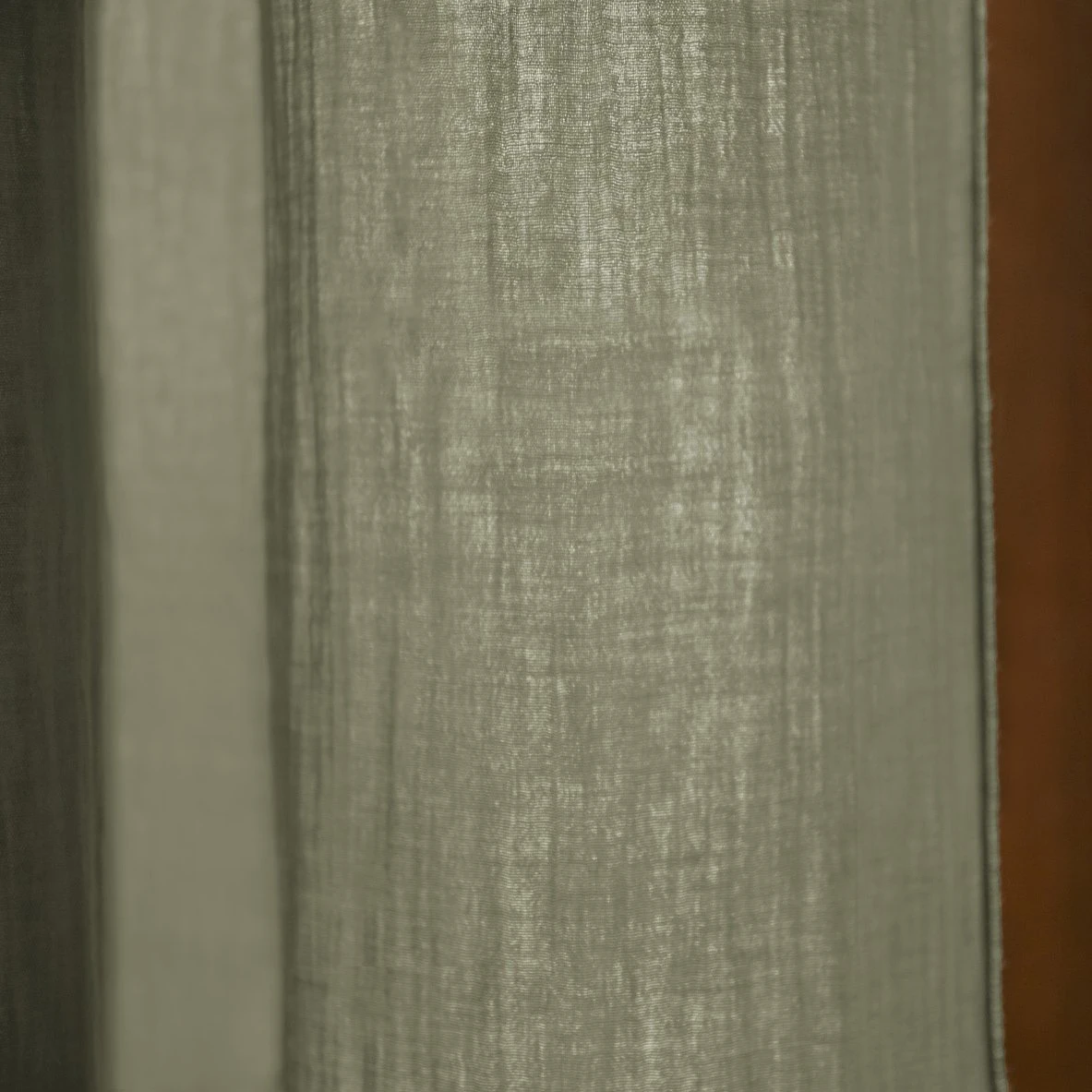 Rideau gaze de coton ajustable (140 x max 300 cm) Gaïa Vert romarin Rideau Gaze De Coton Ajustable (140 X Max 300 Cm) Gaïa Vert Romarin -Eminza rideau ajustable 8 anneaux pince gaze de coton 140 x 300 cm romarin green ga a 109364 1631603694