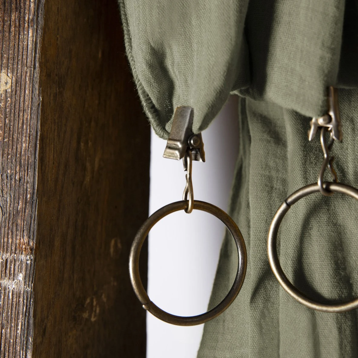 Rideau gaze de coton ajustable (140 x max 300 cm) Gaïa Vert romarin Rideau Gaze De Coton Ajustable (140 X Max 300 Cm) Gaïa Vert Romarin -Eminza rideau ajustable 8 anneaux pince gaze de coton 140 x 300 cm romarin green ga a 109364 1631603705