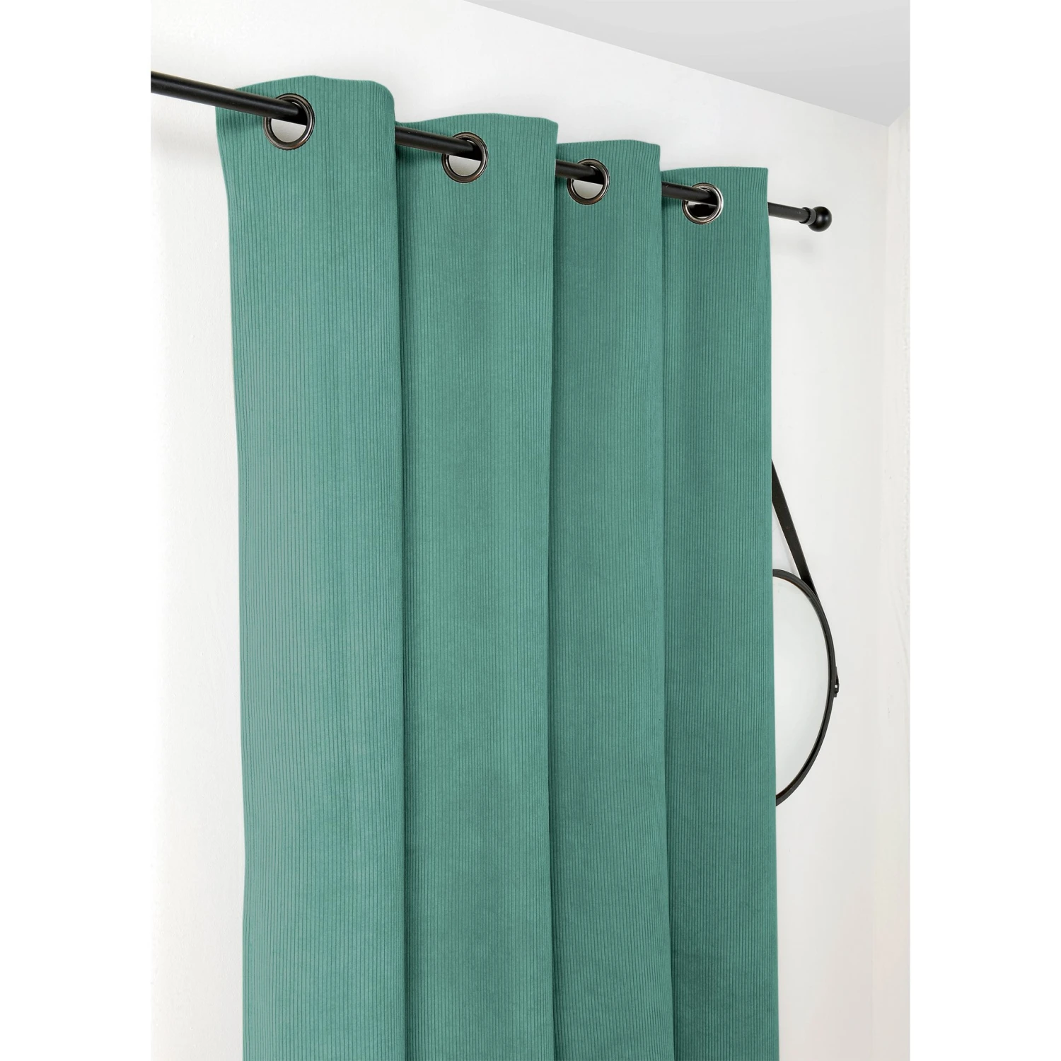 Rideau isolant obscurcissant (140 x 260 cm) Alberta Vert foncé Rideau Isolant Obscurcissant (140 X 260 Cm) Alberta Vert Foncé -Eminza rideau alberta 140x260cm 85 vert fonce 121120 1659596952