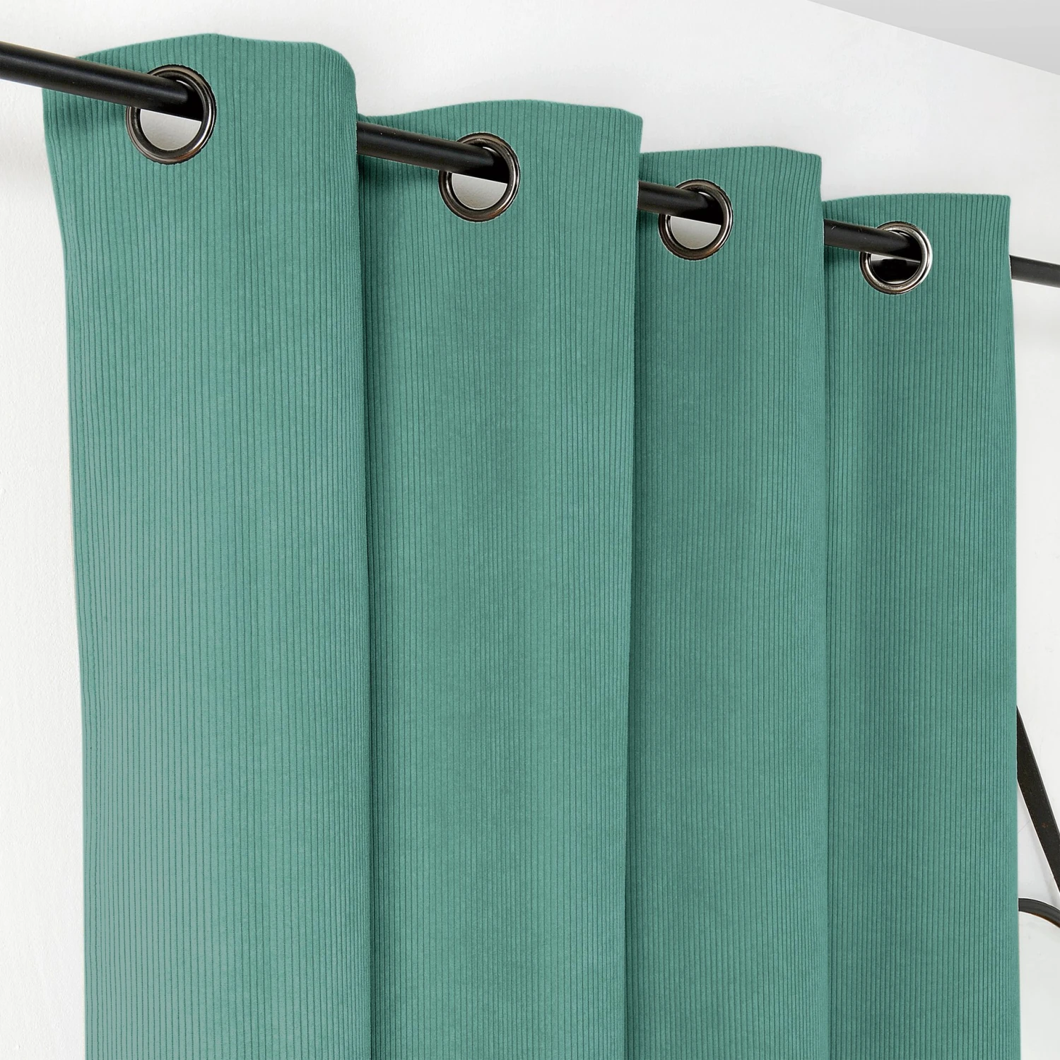 Rideau isolant obscurcissant (140 x 260 cm) Alberta Vert foncé Rideau Isolant Obscurcissant (140 X 260 Cm) Alberta Vert Foncé -Eminza rideau alberta 140x260cm 85 vert fonce 121120 1659597087