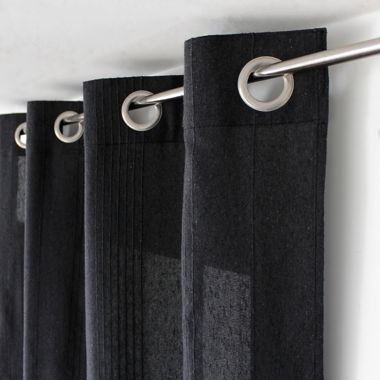 Rideau coton recyclé (140 x 240 cm) Bombay Gris anthracite Rideau Coton Recyclé (140 X 240 Cm) Bombay Gris Anthracite -Eminza rideau en coton recycl bombay 8 illets en mtal argent diam tre intrieur 4 cm 140x240 cm anthracite 127413 1675069046