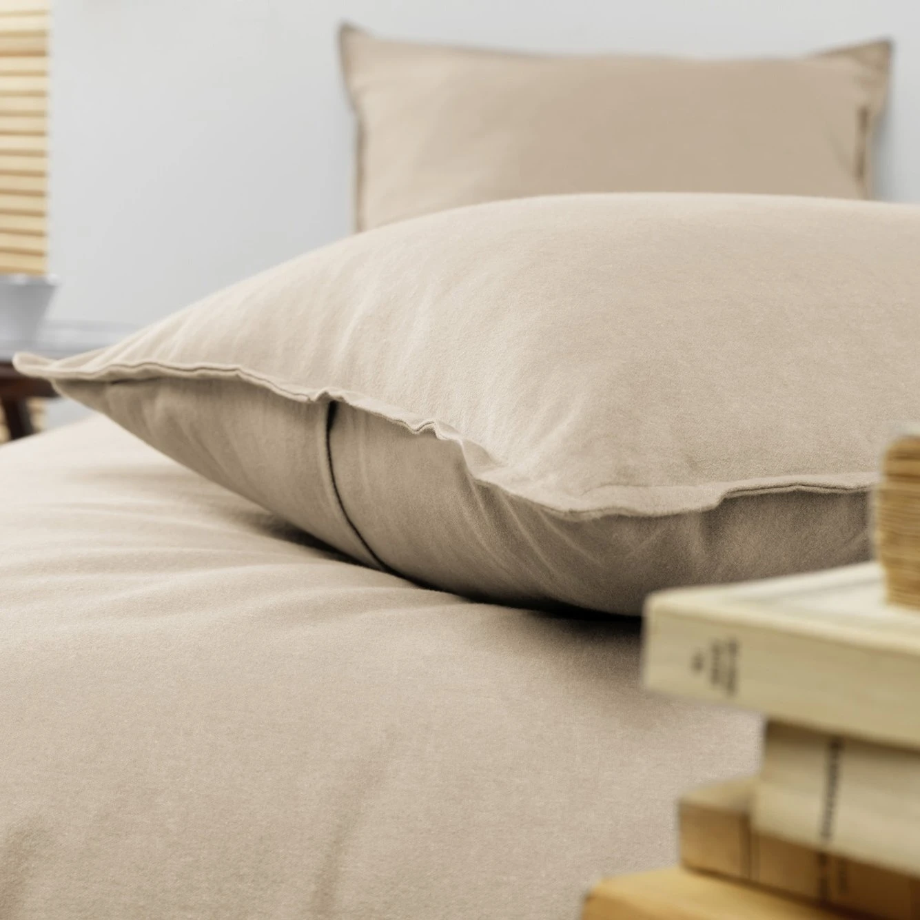 Taie d'oreiller carrée flanelle de coton (63 cm) Théa Beige Taie D'oreiller Carrée Flanelle De Coton (63 Cm) Théa Beige -Eminza taie d oreiller carr e flanelle de coton 63 cm th a beige 122329 1663668501