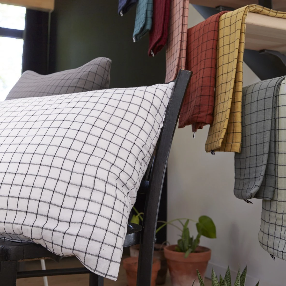 Taie d'oreiller carrée gaze de coton (60 cm) Gaïa Mix Blanc chantilly Taie D'oreiller Carrée Gaze De Coton (60 Cm) Gaïa Mix Blanc Chantilly -Eminza taie d oreiller gaze de coton 60 x 60 cm ga a mix chantilly 112325 1655906616