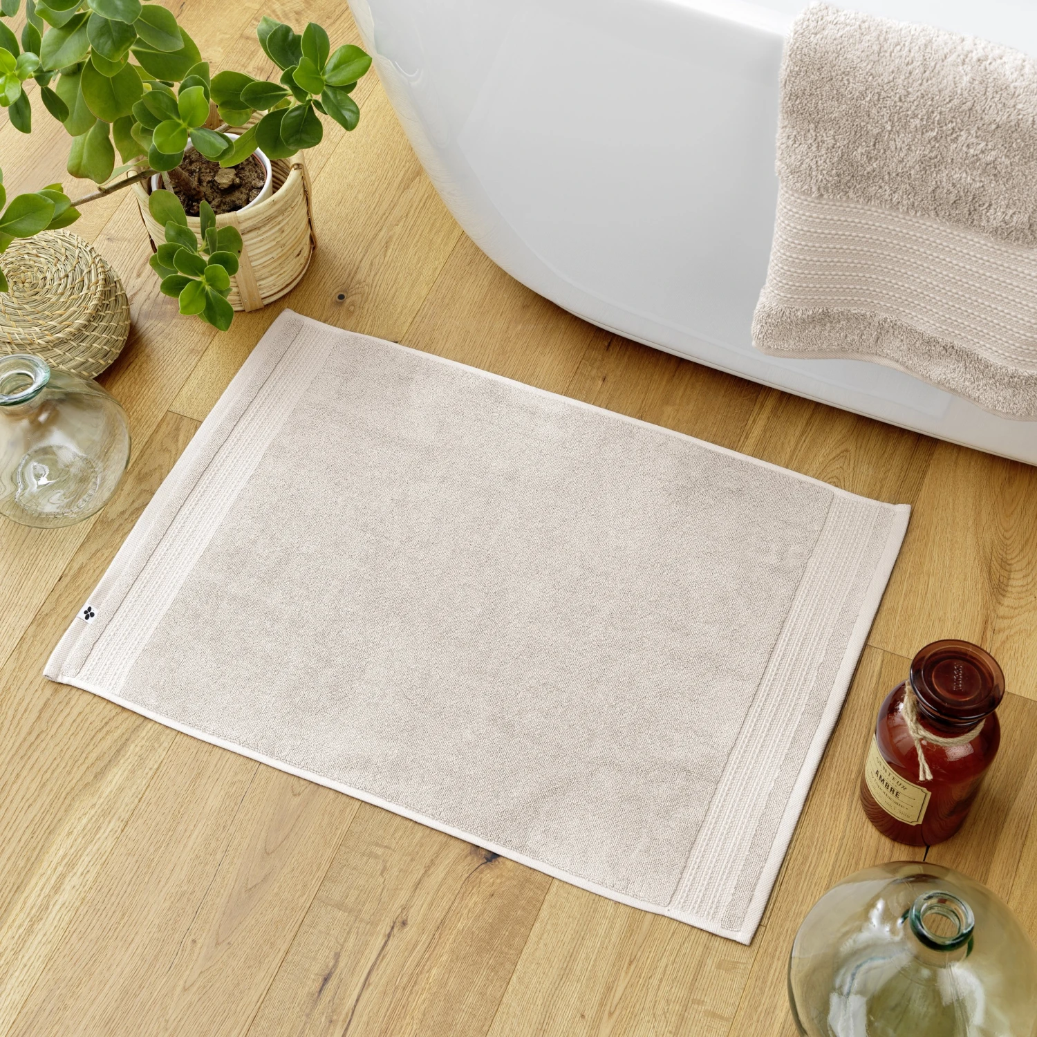 Tapis de bain coton bio (70 cm) Garance Beige pampa Tapis De Bain Coton Bio (70 Cm) Garance Beige Pampa -Eminza tapis de bain 50 x 70 cm garance pampa 130856 1690900113