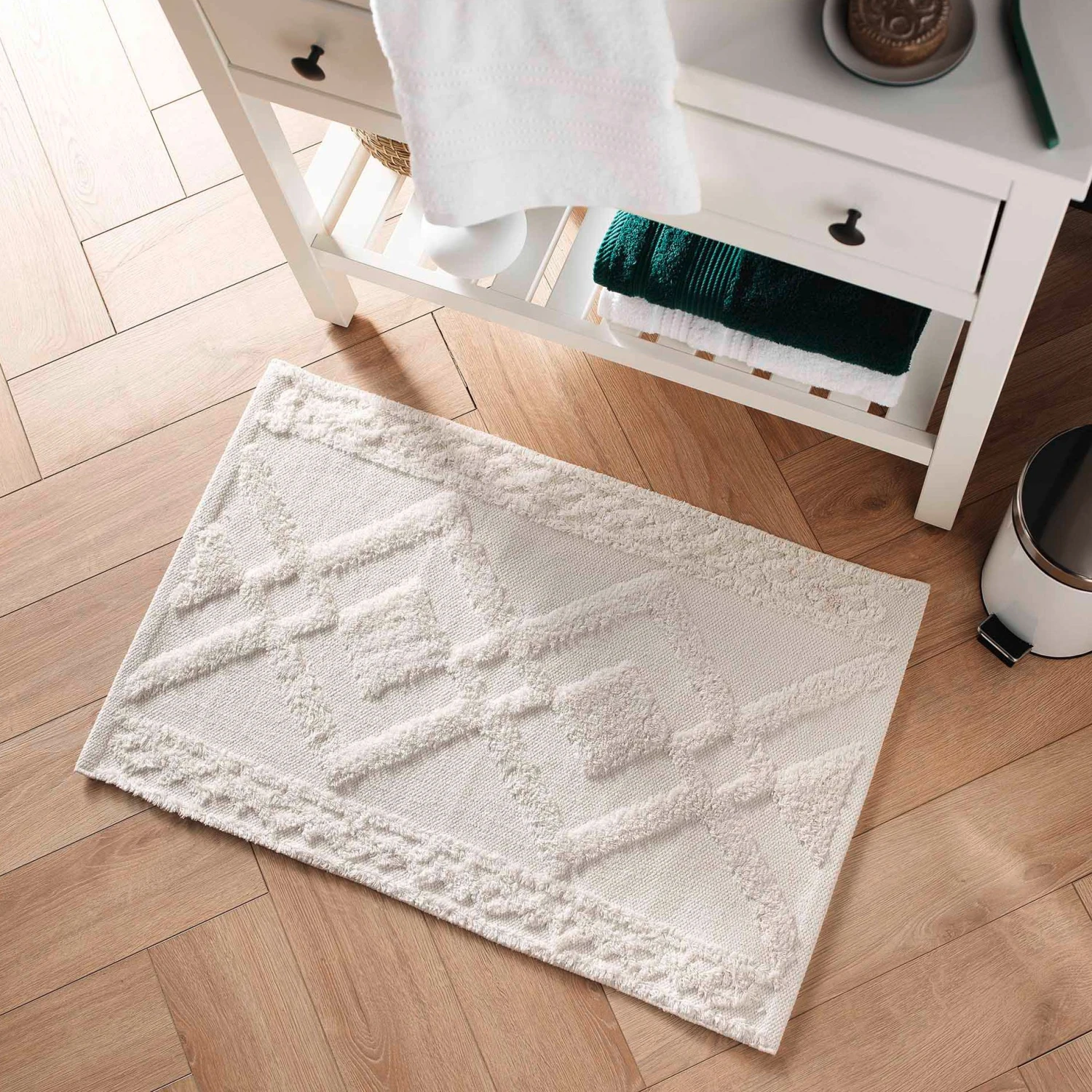 Tapis de bain coton (80 cm) Gladis Blanc Tapis De Bain Coton (80 Cm) Gladis Blanc -Eminza tapis de bain 50 x 80 cm coton jacquard tufte gladis 130624 1690443617