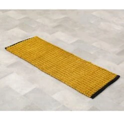 Tapis De Bain (120 Cm) Black Line Jaune Ocre / Noir